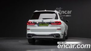 BMW X7 xDrive 40i M Sport 6 2025 года из Южной Кореи