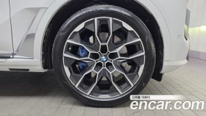 BMW X7 xDrive 40i M Sport 6 2025 года из Южной Кореи