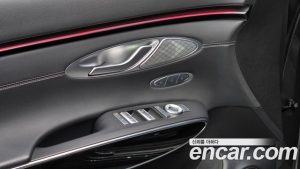 Genesis GV70 2.5T Бензин 2WD 2025 года из Южной Кореи