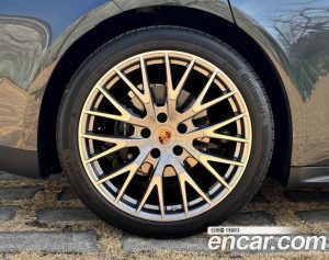 Porsche Panamera 2.9 AWD 2024 года из Южной Кореи