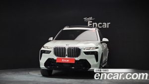 BMW X7 xDrive 40i M Sport 6 2024 года из Южной Кореи