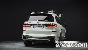 BMW X7 xDrive 40i M Sport 6 2024 года из Южной Кореи