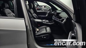 BMW X7 xDrive 40i M Sport 6 2024 года из Южной Кореи