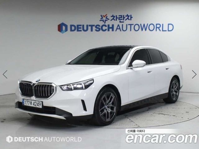 BMW 5-Series 530i xDrive 2024 года из Кореи