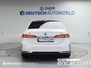 BMW 5-Series 530i xDrive 2024 года из Южной Кореи