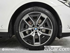 BMW 5-Series 530i xDrive 2024 года из Южной Кореи