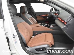 BMW 5-Series 530i xDrive 2024 года из Южной Кореи