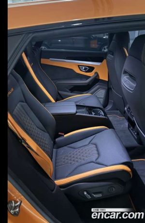 Lamborghini Urus 4.0 V8 S 2023 года из Южной Кореи