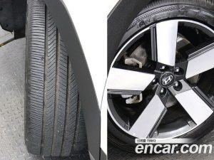 Hyundai Santafe Бензин 2.5T 2WD 2024 года из Южной Кореи