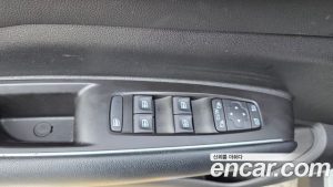 Renault-KoreaSamsung QM6 2.0 GDe LE Signature 2WD 2023 года из Южной Кореи