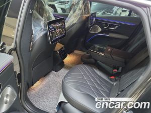 Mercedes-Benz EQS EQS450 4MATIC 2023 года из Южной Кореи