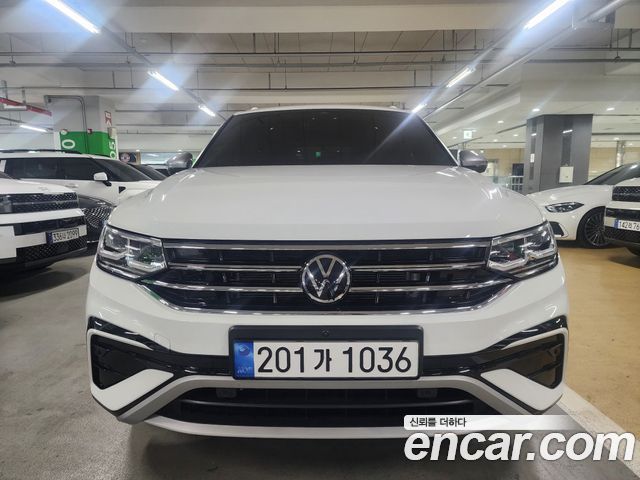 Volkswagen Tiguan 2.0 TSI Prestige 2024 года из Кореи