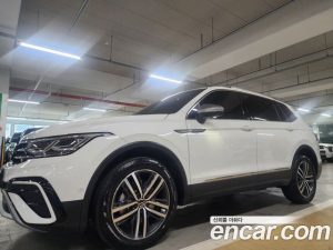 Volkswagen Tiguan 2.0 TSI Prestige 2024 года из Южной Кореи