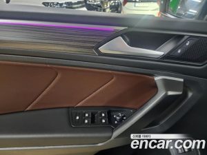 Volkswagen Tiguan 2.0 TSI Prestige 2024 года из Южной Кореи