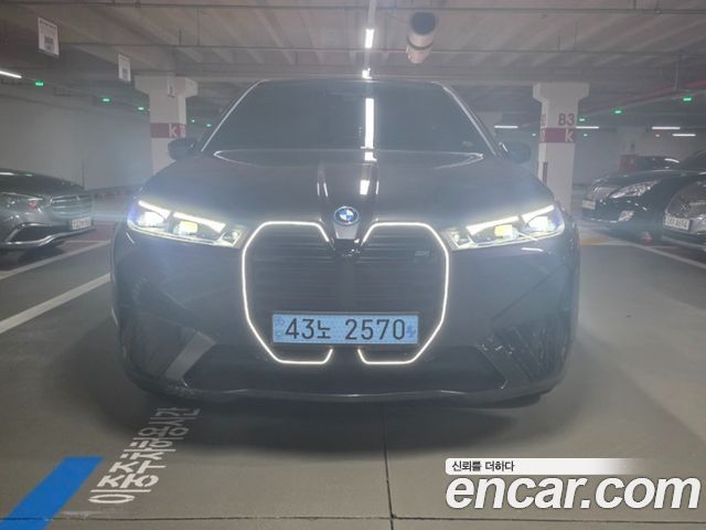 BMW iX xDrive50 Sport Plus 2024 года из Кореи