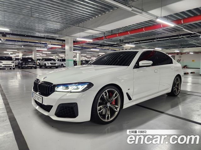 BMW 5-Series M550i xDrive 2023 года из Кореи