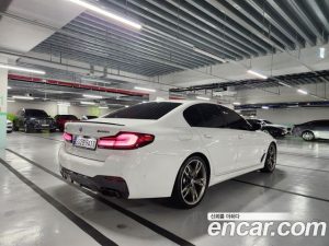 BMW 5-Series M550i xDrive 2023 года из Южной Кореи