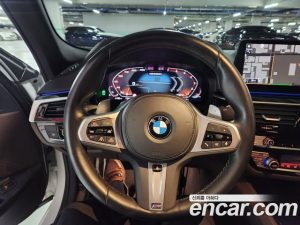 BMW 5-Series M550i xDrive 2023 года из Южной Кореи