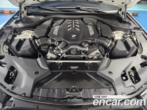 BMW 5-Series M550i xDrive 2023 года из Южной Кореи