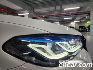BMW 5-Series M550i xDrive 2023 года из Южной Кореи