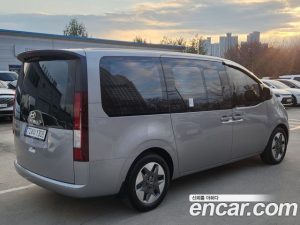 Hyundai Staria Tourer 11-Seater 2025 года из Южной Кореи