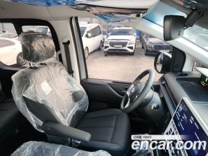 Hyundai Staria Tourer 11-Seater 2025 года из Южной Кореи