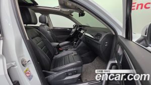Volkswagen Tiguan 2.0 TDI 4 Prestige 2022 года из Южной Кореи