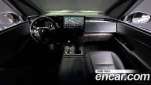 Lexus LM 500h Royal 2025 года из Южной Кореи