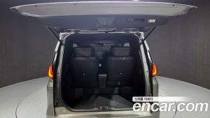 Lexus LM 500h Royal 2025 года из Южной Кореи