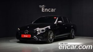 Mercedes-Benz E-Class E350 4MATIC AMG Line 2023 года из Южной Кореи