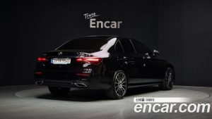 Mercedes-Benz E-Class E350 4MATIC AMG Line 2023 года из Южной Кореи