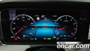 Mercedes-Benz E-Class E350 4MATIC AMG Line 2023 года из Южной Кореи