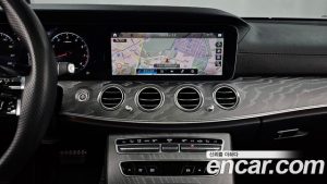 Mercedes-Benz E-Class E350 4MATIC AMG Line 2023 года из Южной Кореи