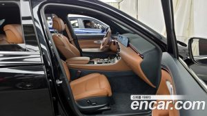 Genesis GV70 2.5T Бензин AWD 2025 года из Южной Кореи