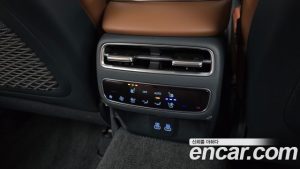 Genesis GV70 2.5T Бензин AWD 2025 года из Южной Кореи