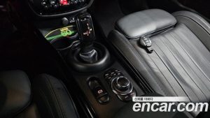 Mini Clubman JCW 2023 года из Южной Кореи