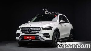 Mercedes-Benz GLE-Class GLE300d 4MATIC 2025 года из Южной Кореи