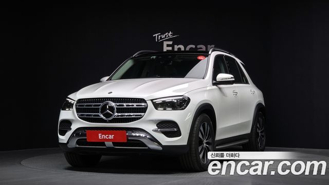 Mercedes-Benz GLE-Class GLE300d 4MATIC 2025 года из Кореи