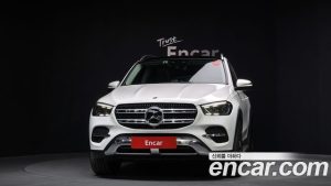 Mercedes-Benz GLE-Class GLE300d 4MATIC 2025 года из Южной Кореи