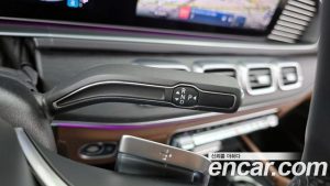 Mercedes-Benz GLE-Class GLE300d 4MATIC 2025 года из Южной Кореи