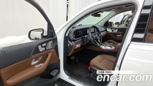 Mercedes-Benz GLE-Class GLE300d 4MATIC 2025 года из Южной Кореи