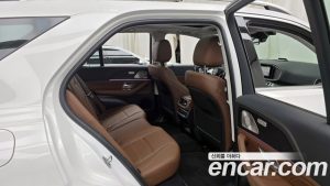 Mercedes-Benz GLE-Class GLE300d 4MATIC 2025 года из Южной Кореи