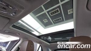 Mercedes-Benz GLE-Class GLE300d 4MATIC 2025 года из Южной Кореи
