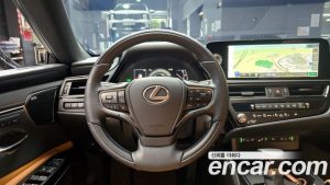 Lexus ES Executive 2026 года из Южной Кореи