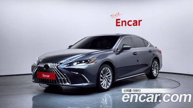 Lexus ES Executive 2026 года из Кореи