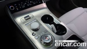 Genesis GV70 2.5T Бензин 2WD 2025 года из Южной Кореи