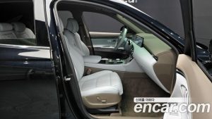 Genesis GV70 2.5T Бензин 2WD 2025 года из Южной Кореи