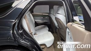 Genesis GV70 2.5T Бензин 2WD 2025 года из Южной Кореи