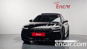 Audi RS7 4.0 TFSI 4WD Performance 2025 года из Южной Кореи