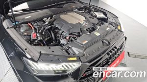 Audi RS7 4.0 TFSI 4WD Performance 2025 года из Южной Кореи